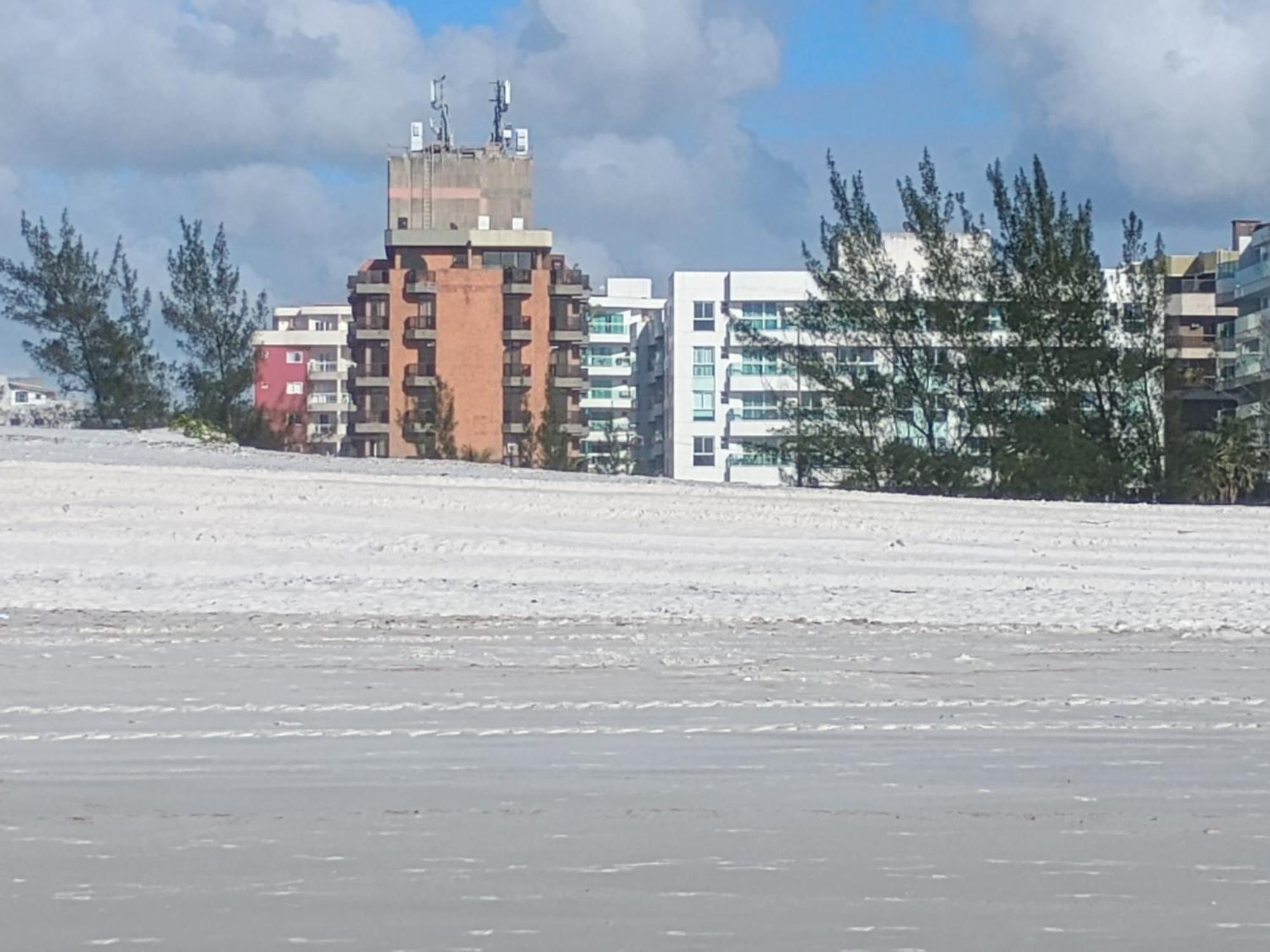 Apartamento Charmoso Em Frente A Praia Em Cabo Frio Exterior photo